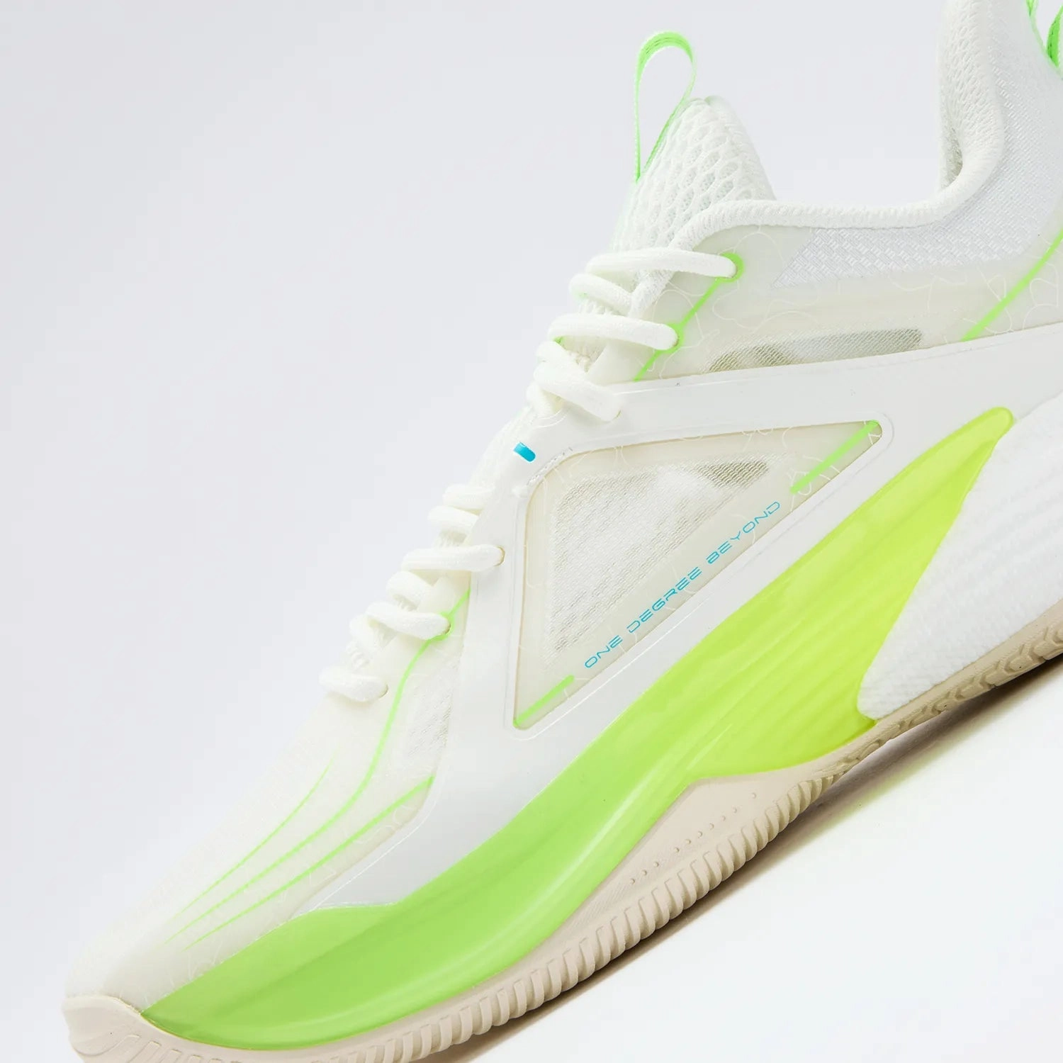 361 One Motion Basketball Shoes Basketball Shoes That Run Wide