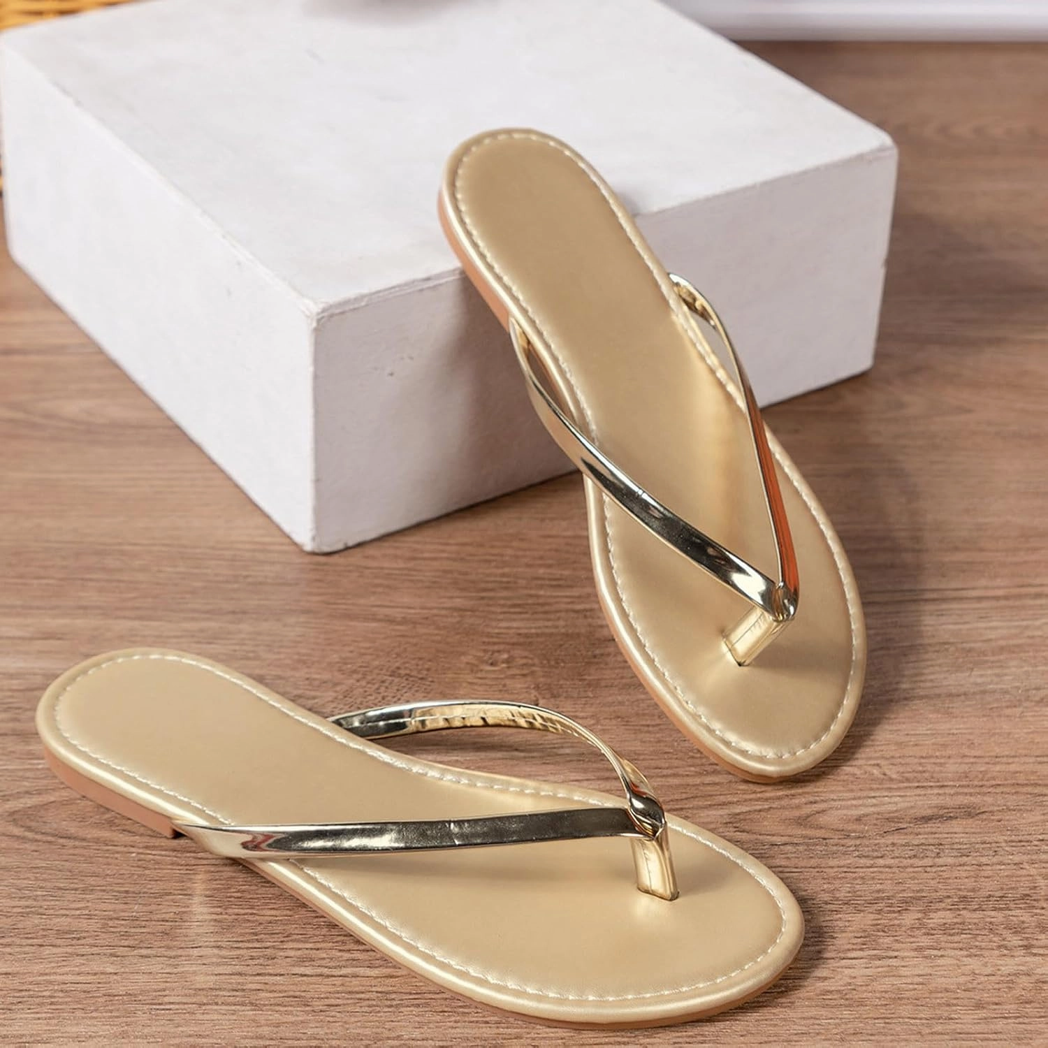 Only Flip Flops Women's Flip Flops Comfort Summer Flat Thong Slippers Walking Indoor Outdoor Flip-Flops Beach Clip Toe Slide Sandal