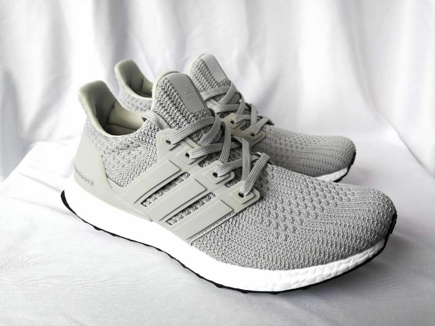 Adidas Ultra Boost 4.0 Popcorn White/organe ( Women) Nike Monarch Shoes