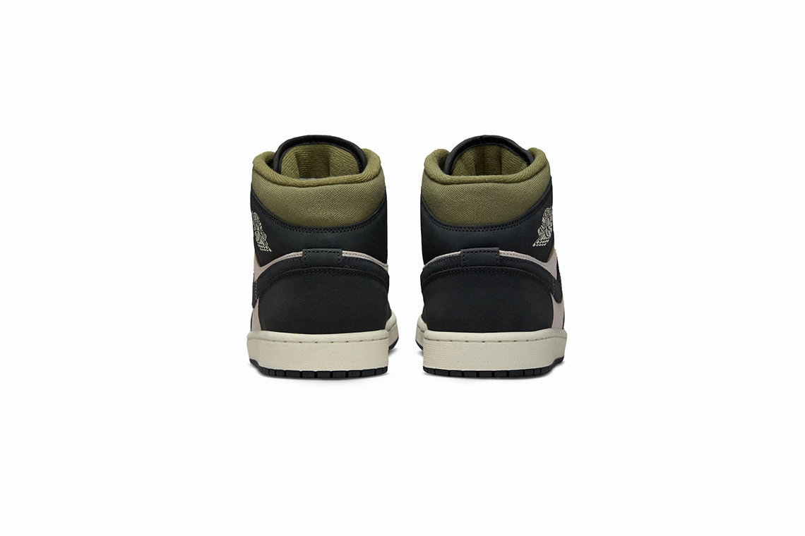 Air Jordan 1 Mid SE : Lt Orewood Brown / Off Noir Basketball Shoes Nike High Top