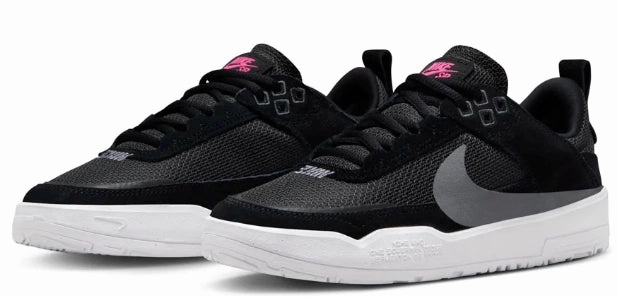 Nike SB - Kids Day One GS Shoes | Black White Sb Dunk Low Pro Sb Quickstrike Skate Shoes