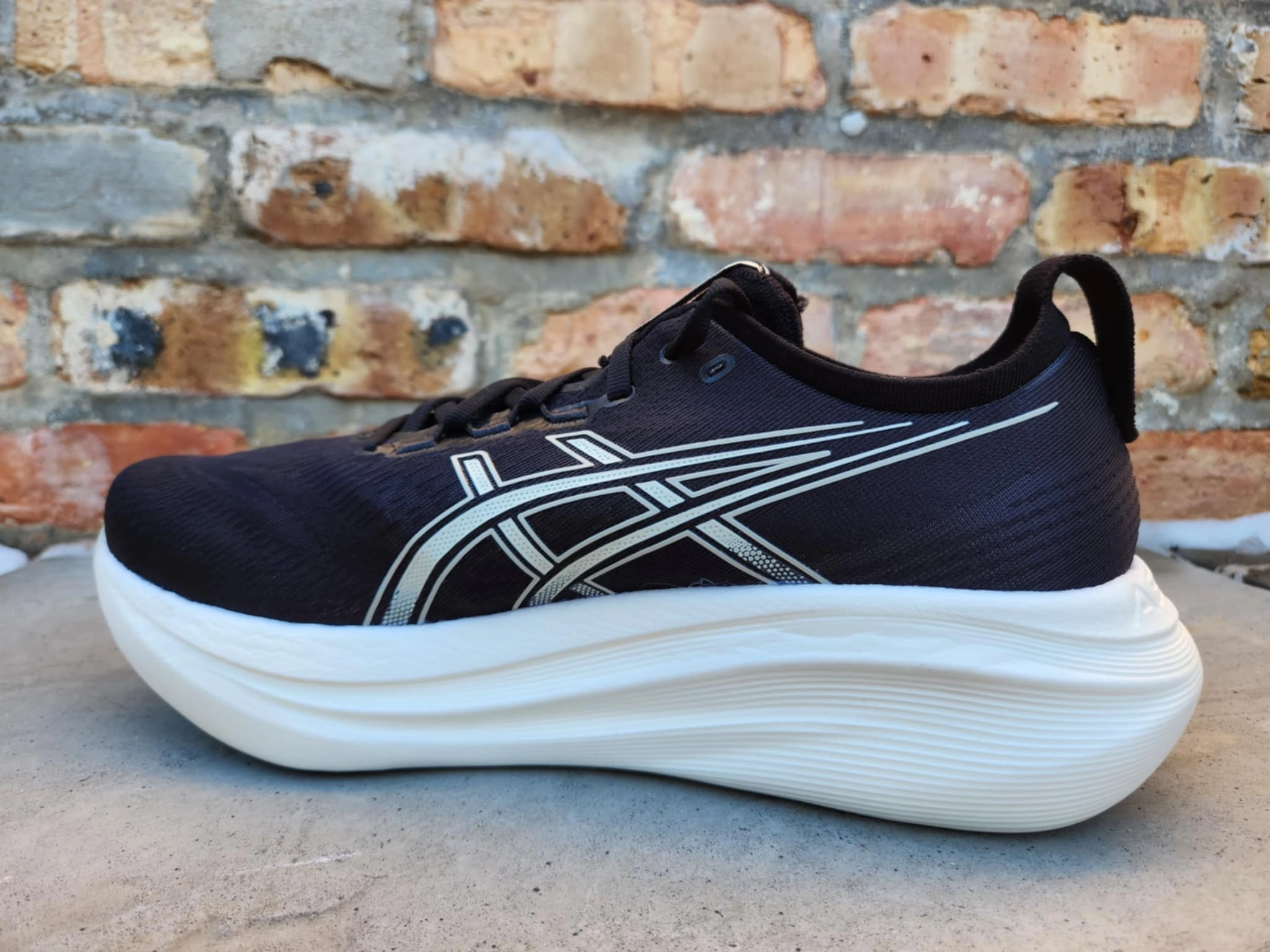 Asics M Gel Nimbus 27