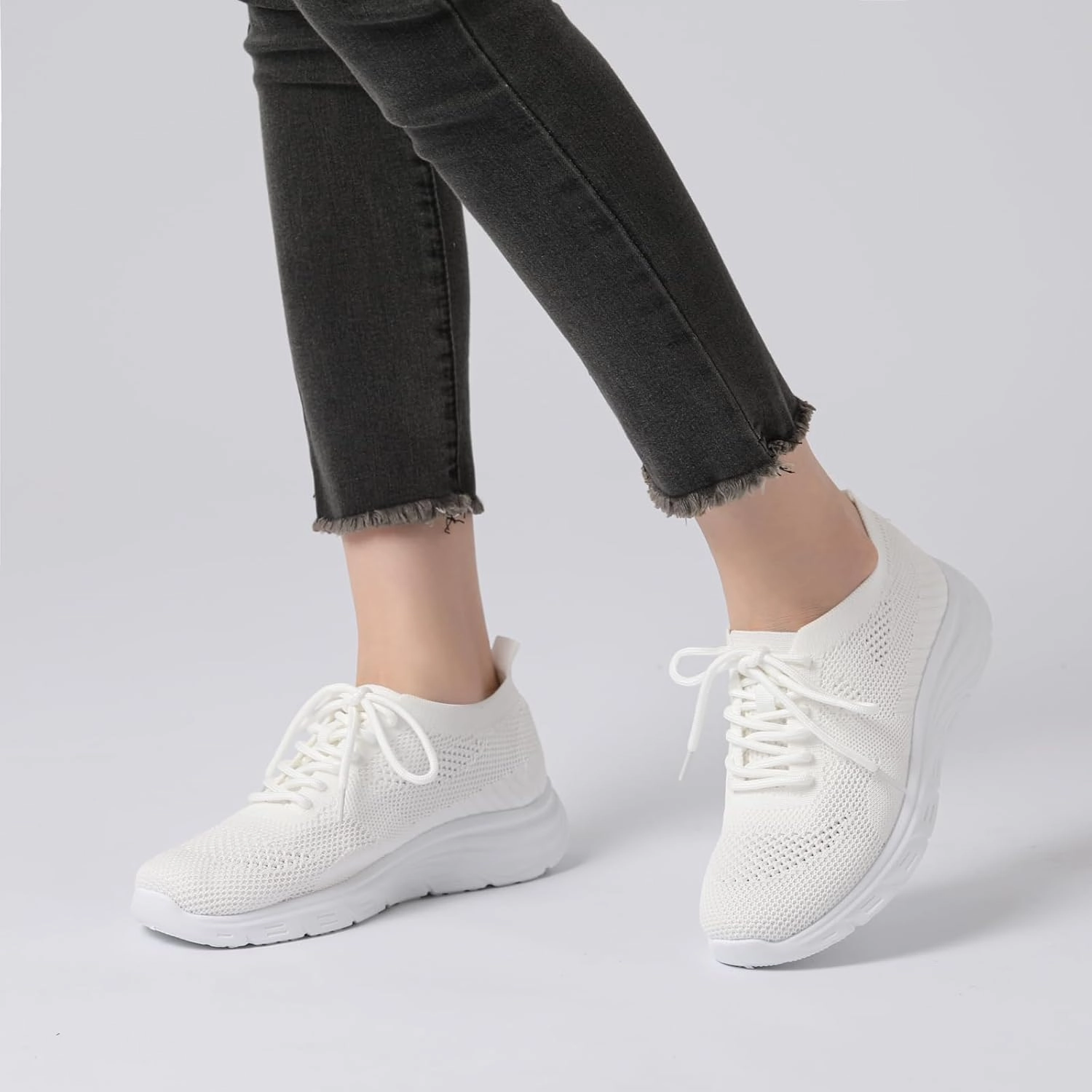 Bernal Women's Walking Shoes Casual Lace Up Lightweight Work Shoes Fashion Breathable Rhinestone Sparkle Sneakers Workout Gym Shoes 2020 Volleyball Shoes