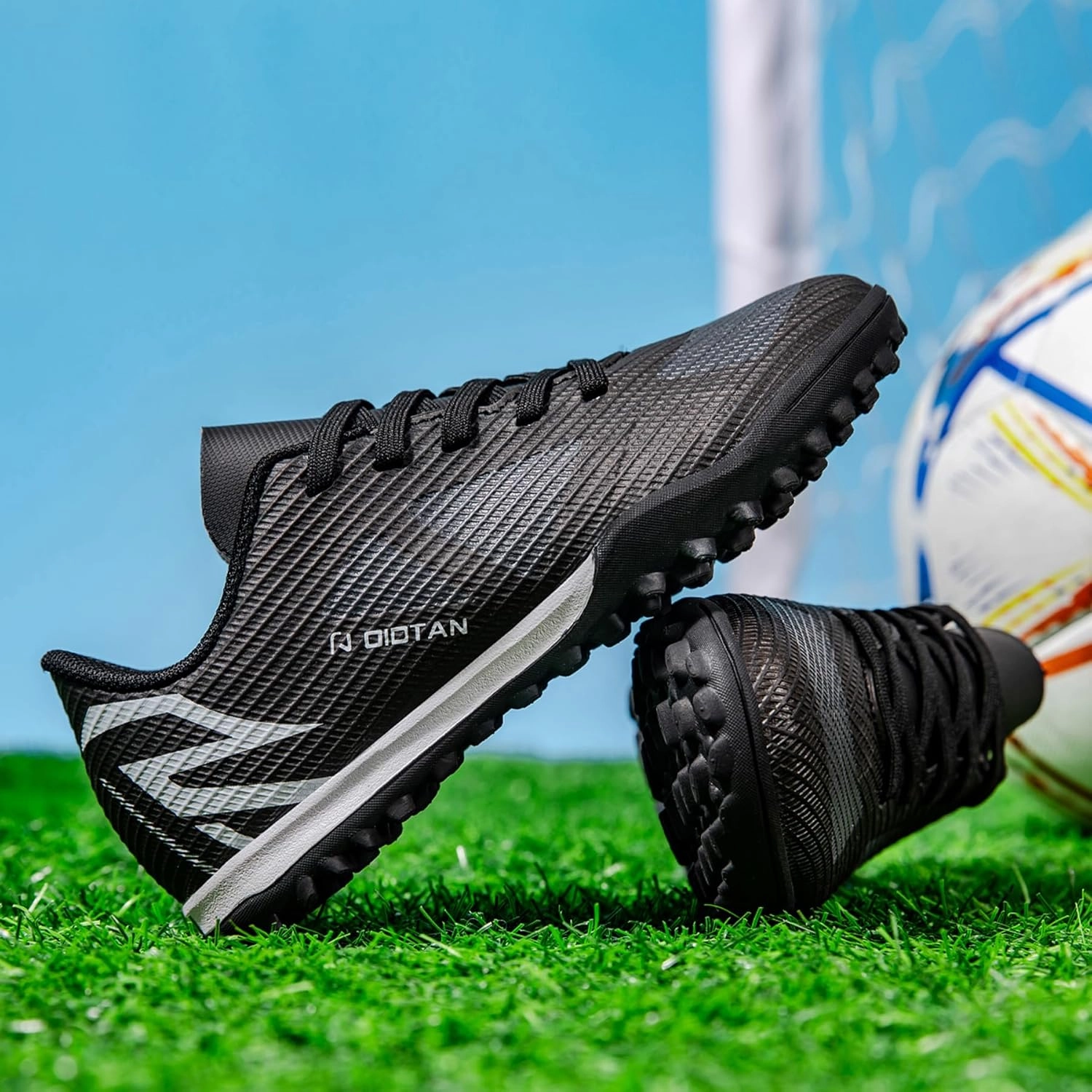 Soccer Cleats High Top Boys Girls Soccer Cleats Kids Soccer Shoes Low Top Training Youth Football Cleats Outdoor Football Shoes