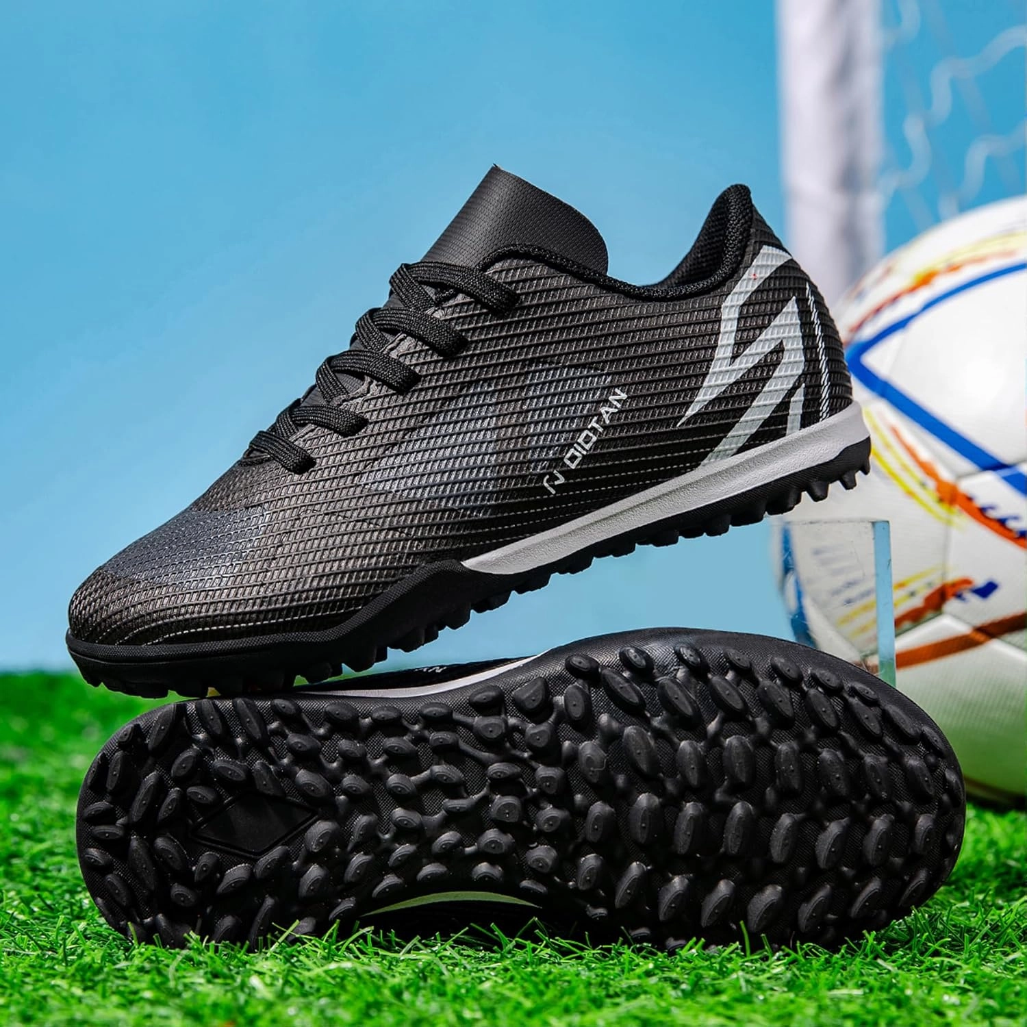 Boys Girls Soccer Cleats Kids Soccer Shoes Low Top Training Youth Football Cleats Outdoor Football Shoes Soccer Cleats Blister Prevention