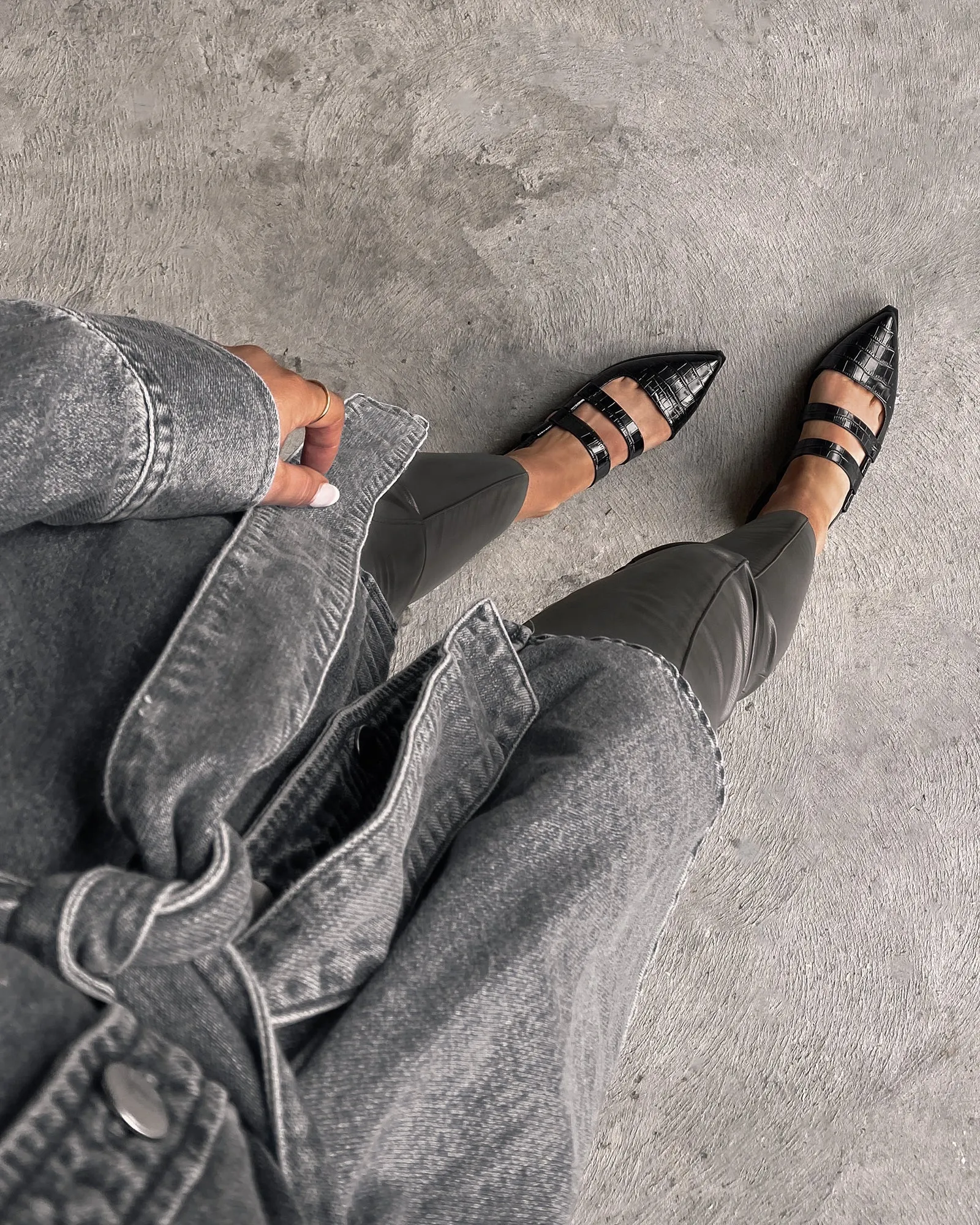 Charlotte Black Crocodile Print Pointy Flats for Women Snow Boots Lands End