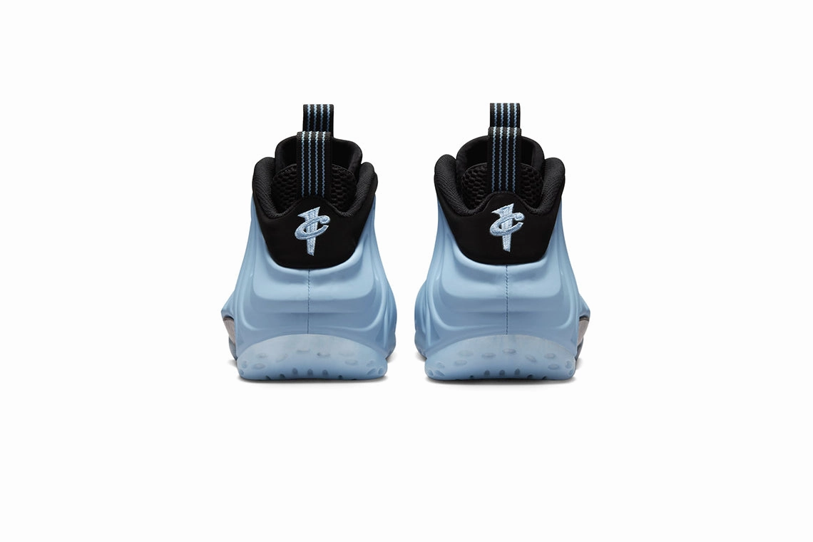 Supreme Nike Shoe Nike Air Foamposite One - Psychic Blue / Black