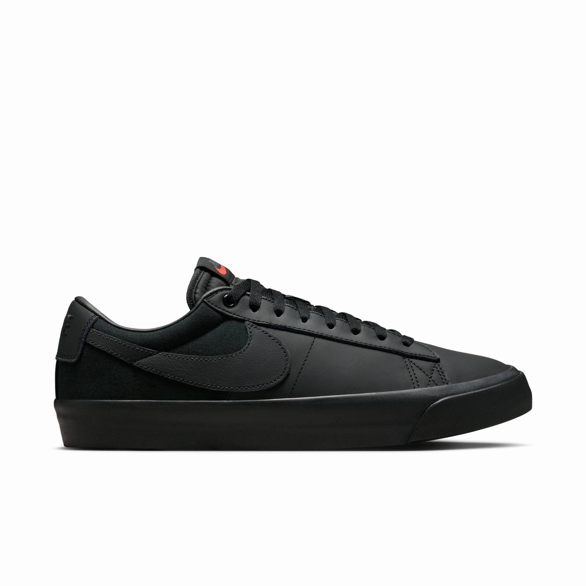 Nike SB Zoom Blazer Low Pro GT Triple Black Shoes Nike Dunk Golf Shoe