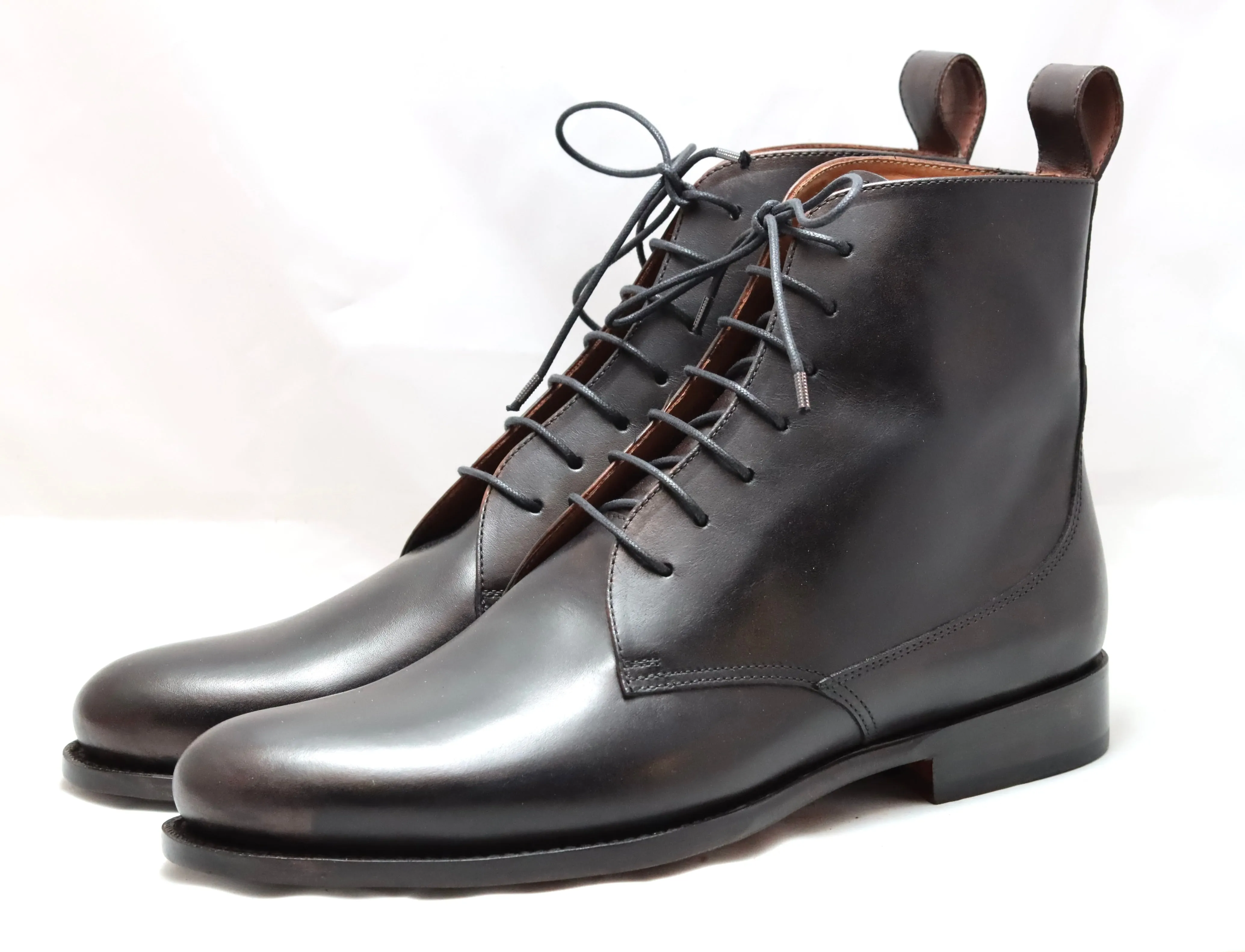 Lowa Hunting Boots Heel cap derby Boot  | black calf |wide fit