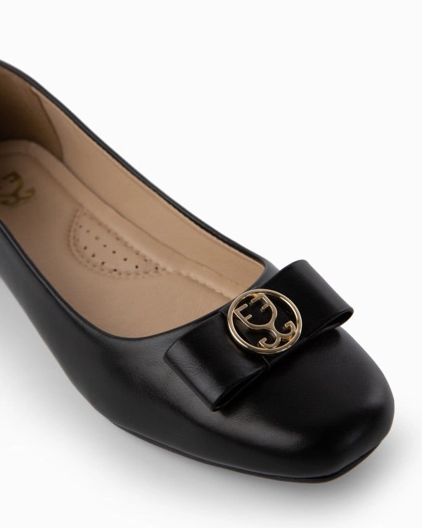 Chief Fun Officer - Black : Ballet Flats Mules With Gold Buckle