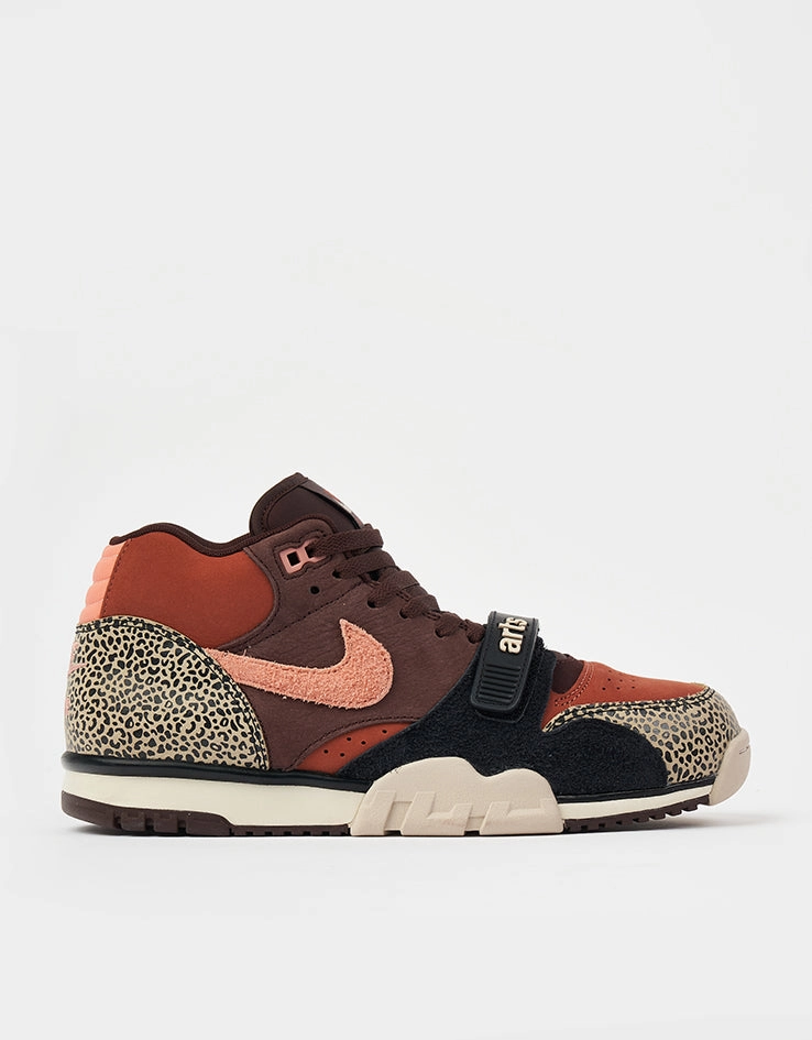 Nike SB 'Arts-Rec' Air Trainer 1 Skate Shoes - Limestone/Pink Quartz-Earth-Dusty Peach Nike Air Max Road Running Shoes