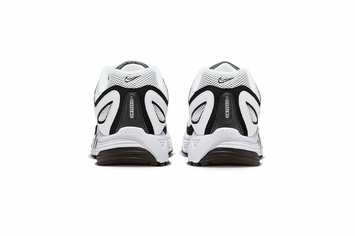 Kobe Nike Basketball Shoes Nike Air Pegasus 2K5 - White / Metallic Silver