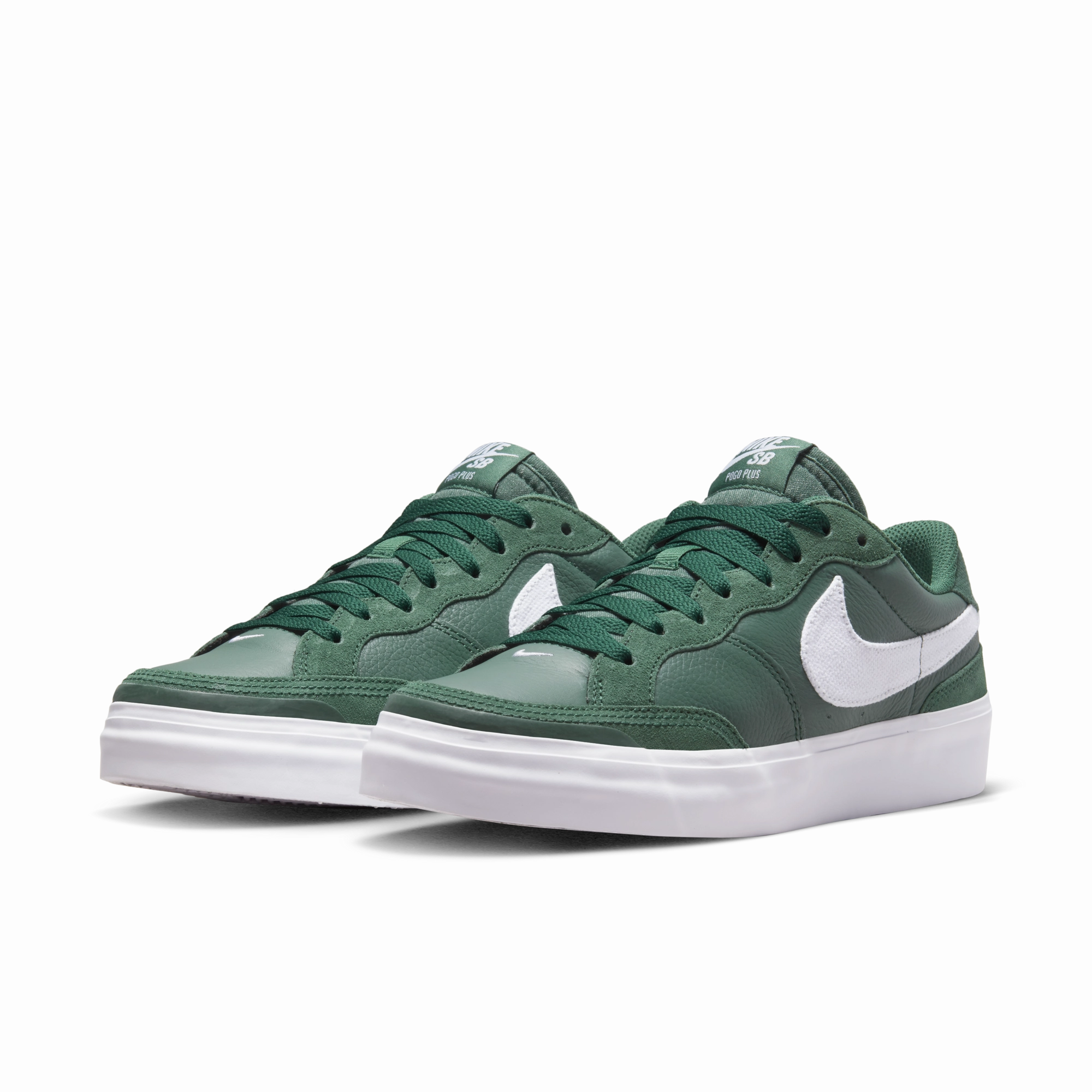 Nike SB Zoom Pogo Plus PRM Gorge Green Sabrina Nike Shoe