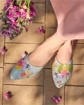 California Mule Shoes Lakeside Morning : Mules