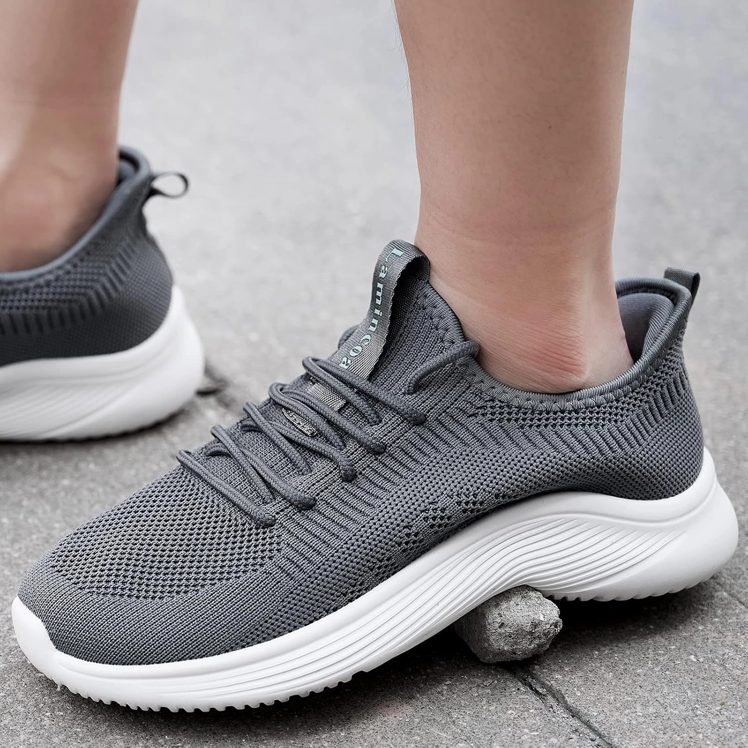 Lamincoa Womens Tennis Walking Shoes Slip On Lightweight Comfort Memory Foam Sneakers Badminton Shoes Thailand