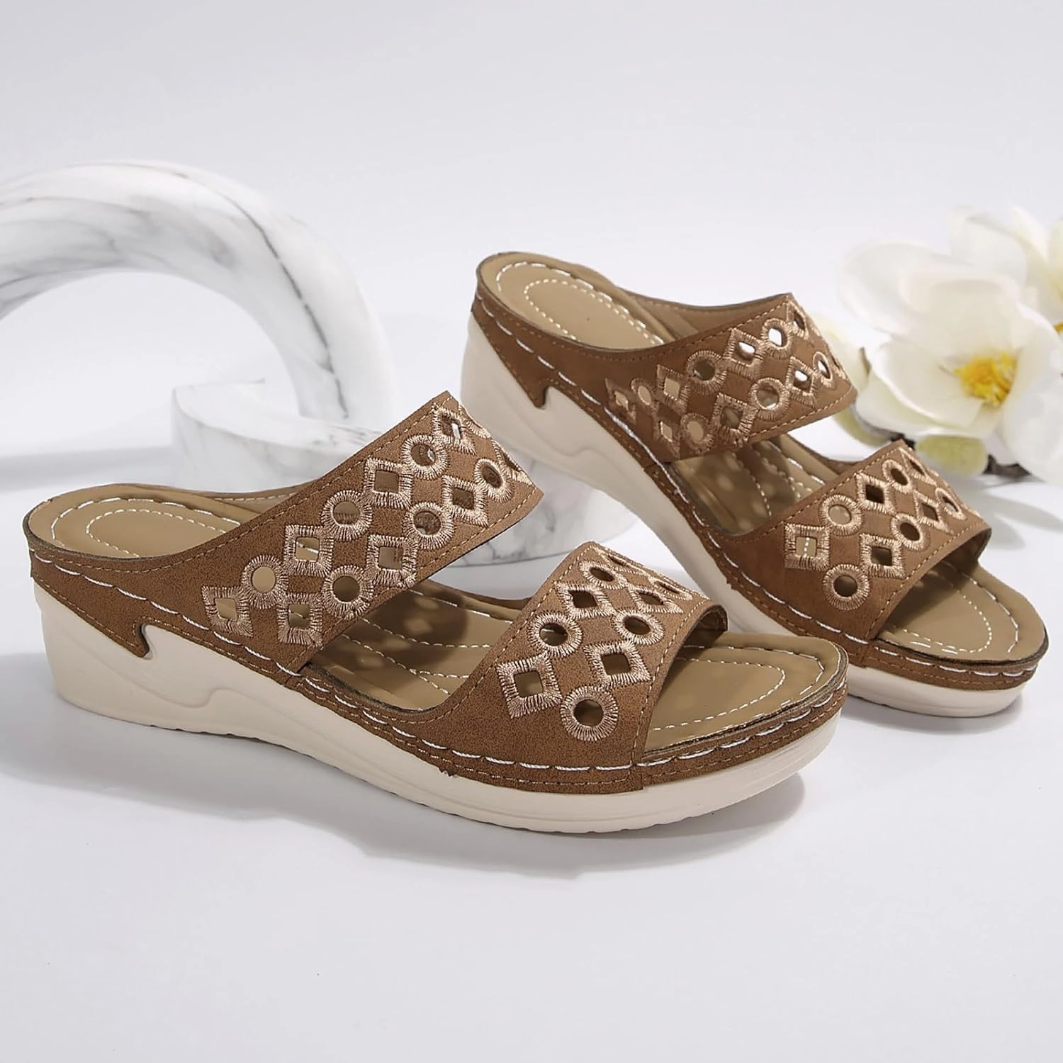 Women's Comfortable Walking Sandals Low Wedge Sandals For Women with Arch Support Casual Slip On Slides for Women Recovery Sandals Plantar Fasciitis Slippers Summer Beach Shoes Gucci Tennis Shoes Bee