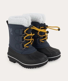 Snowdrift Snowboots: Blue Earlde Snow Boots