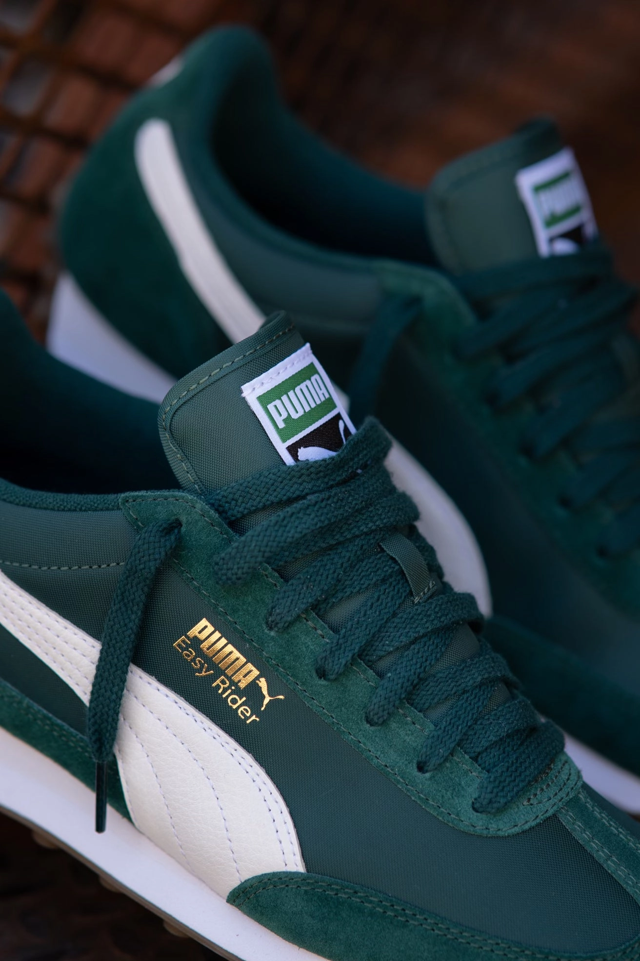 Puma Basketball Shoes History Mens Puma Easy Rider Vintage (Dark Myrtle/Puma White)