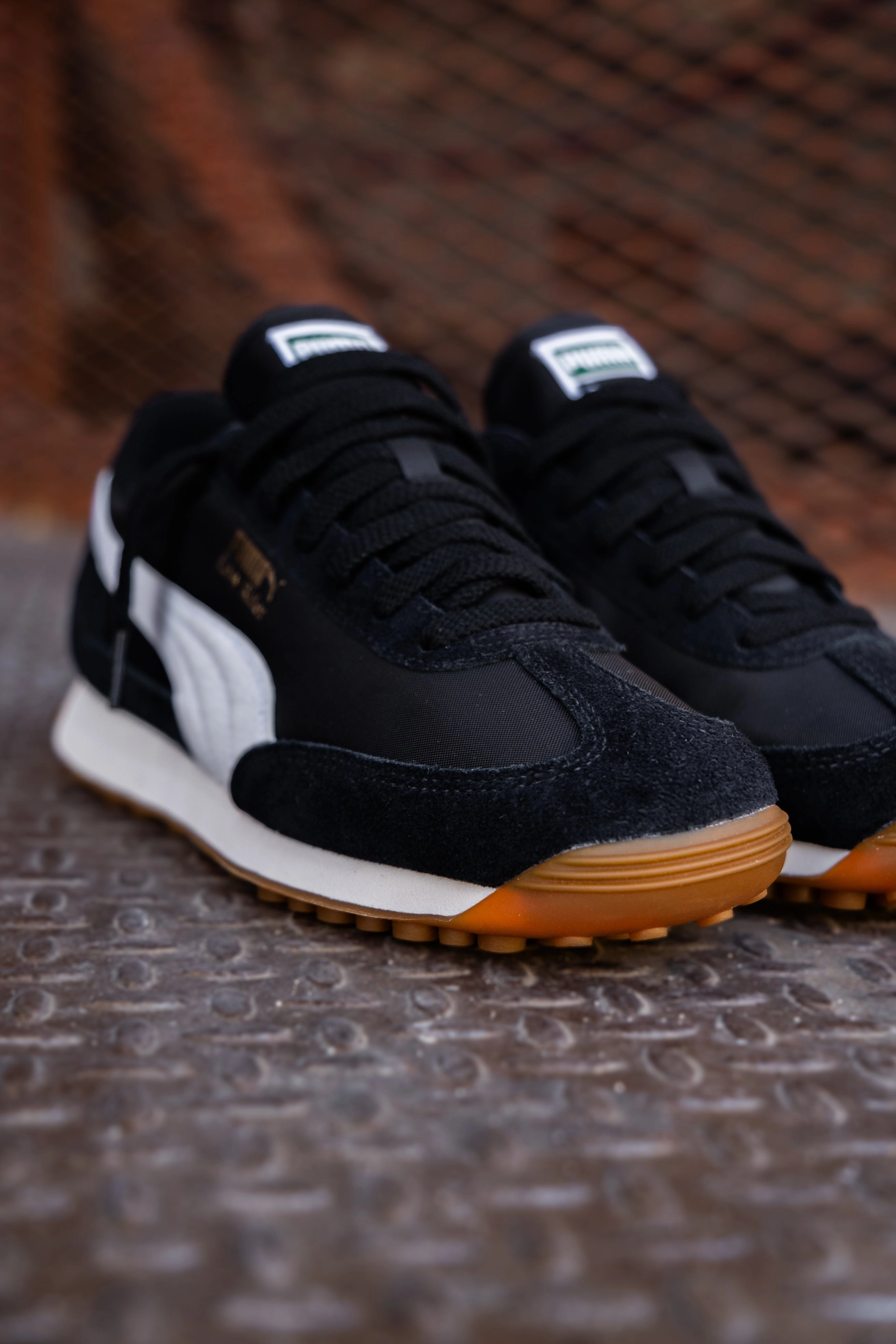 Mens Puma Easy Rider Vintage (Puma Black/Puma White) Puma Nitro Walking Shoes