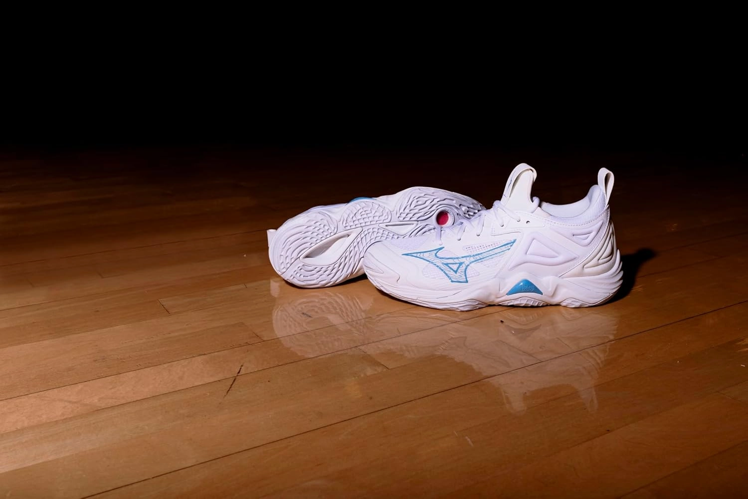 Mizuno Women's Wave Momentum 3 Women's Volleyball Shoe Volleyball Shoes Expensive