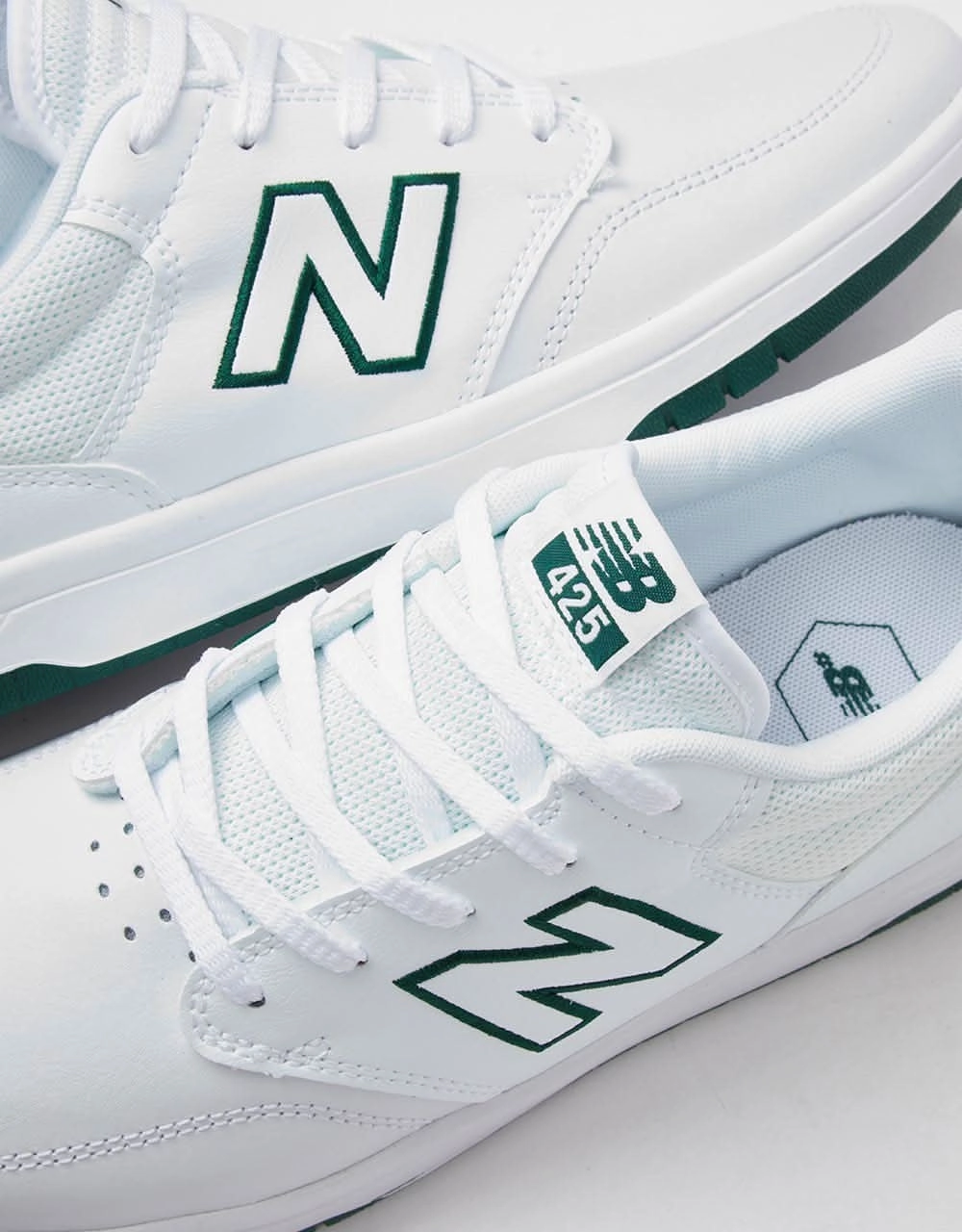 Globe Tilt Skate Shoes New Balance Numeric 425 Skate Shoes - White/Green