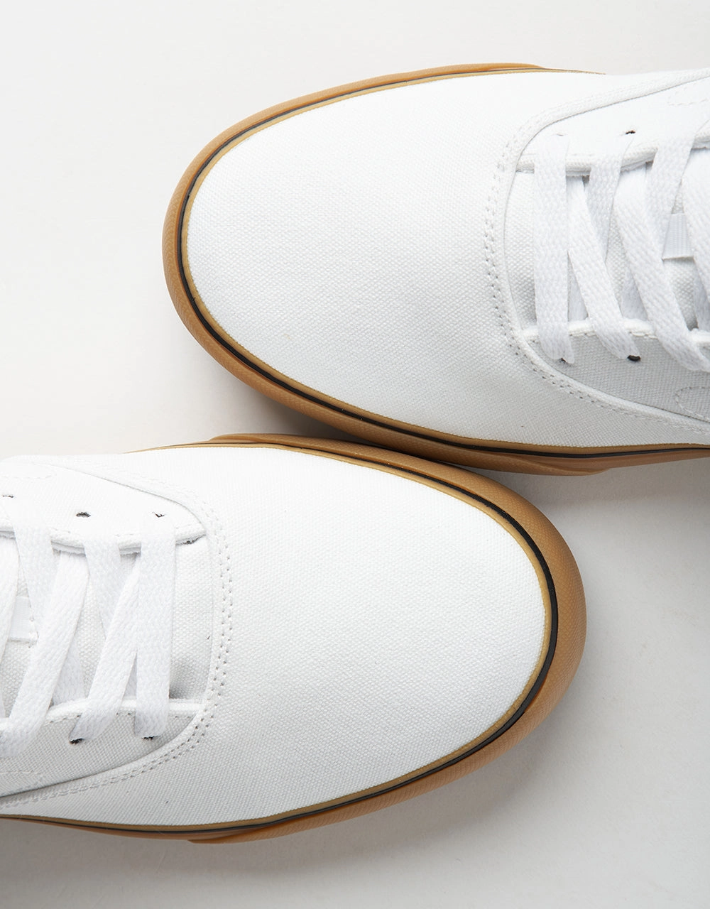 Nike Tiempo Legend Indoor Soccer Shoes Nike SB Chron 2 Canvas Skate Shoes - White/Black-White-Gum Light Brown