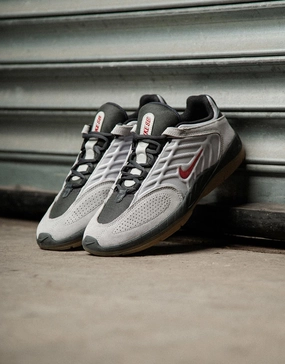 Nike SB Vertebrae Skate Shoes - Lt Smoke Grey/Dark Team Red Nike Luminaire Shoes