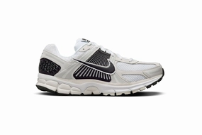 Nike Zoom Vomero 5 - White / Black-Platinum Tint Fancy Nike Shoes