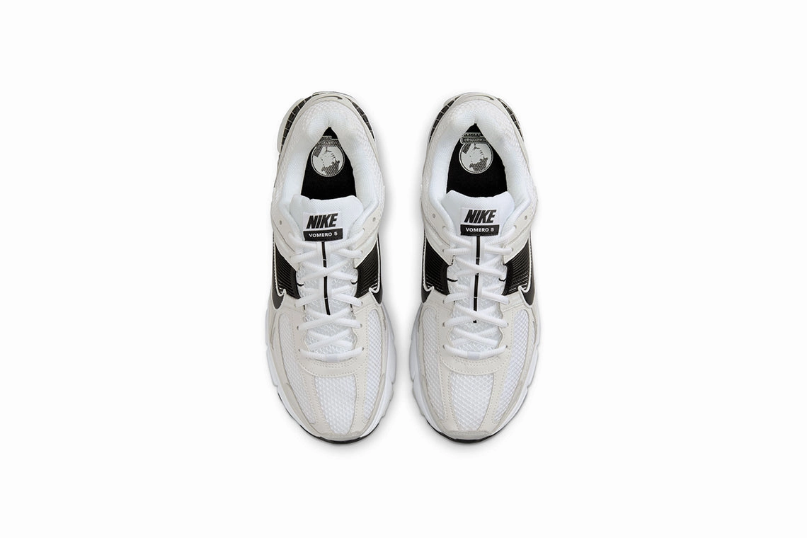 Nike Zoom Vomero 5 - White / Black-Platinum Tint Nike Victory Tour Golf Shoes