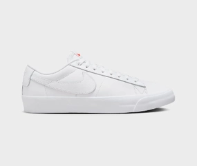 Nike SB Zoom Blazer Low Pro GT ISO Shoe - White/White/White Shoes Nike