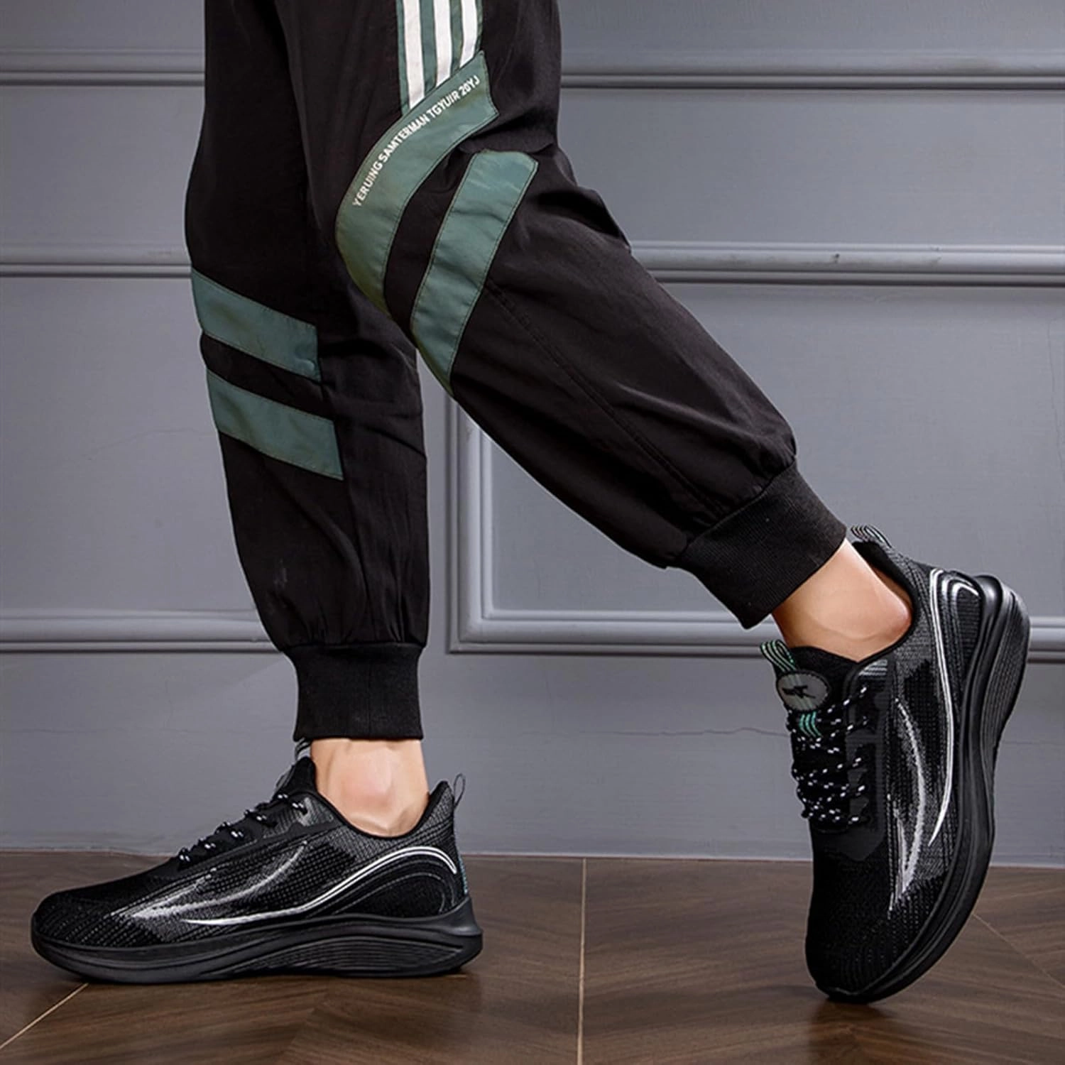 HINDOLA Sneakers for Women Running Shoes Lightweight Casual Walking Shoes Breathable Gym Work Fashion Comfortable Non Slip Shoes High-top Training Shoes