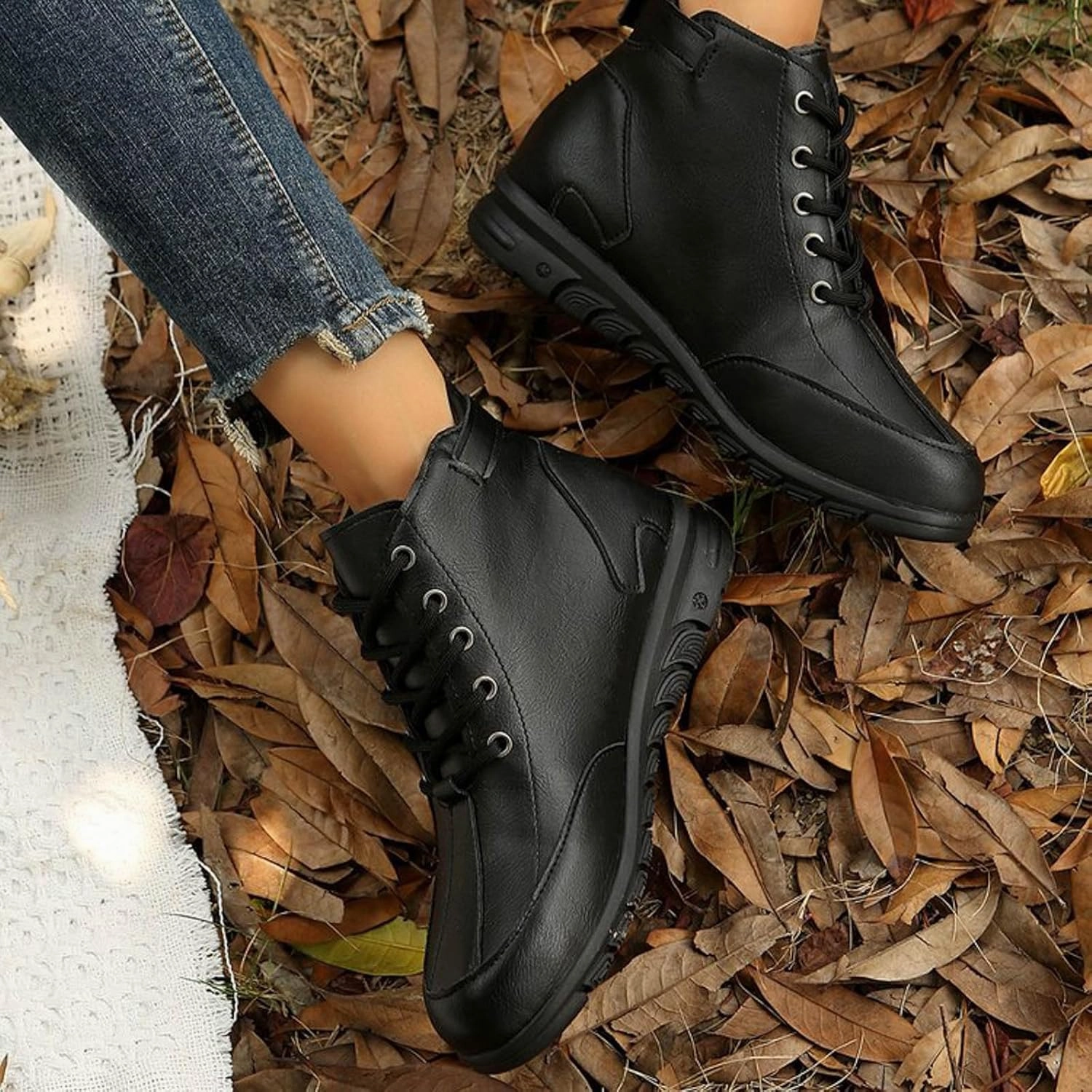 Black Dress With Combat Boots Platform Boots Women's British Combat Boots Solid Color Leather Lace Up Thick Heel Halloween Outdoor Boots