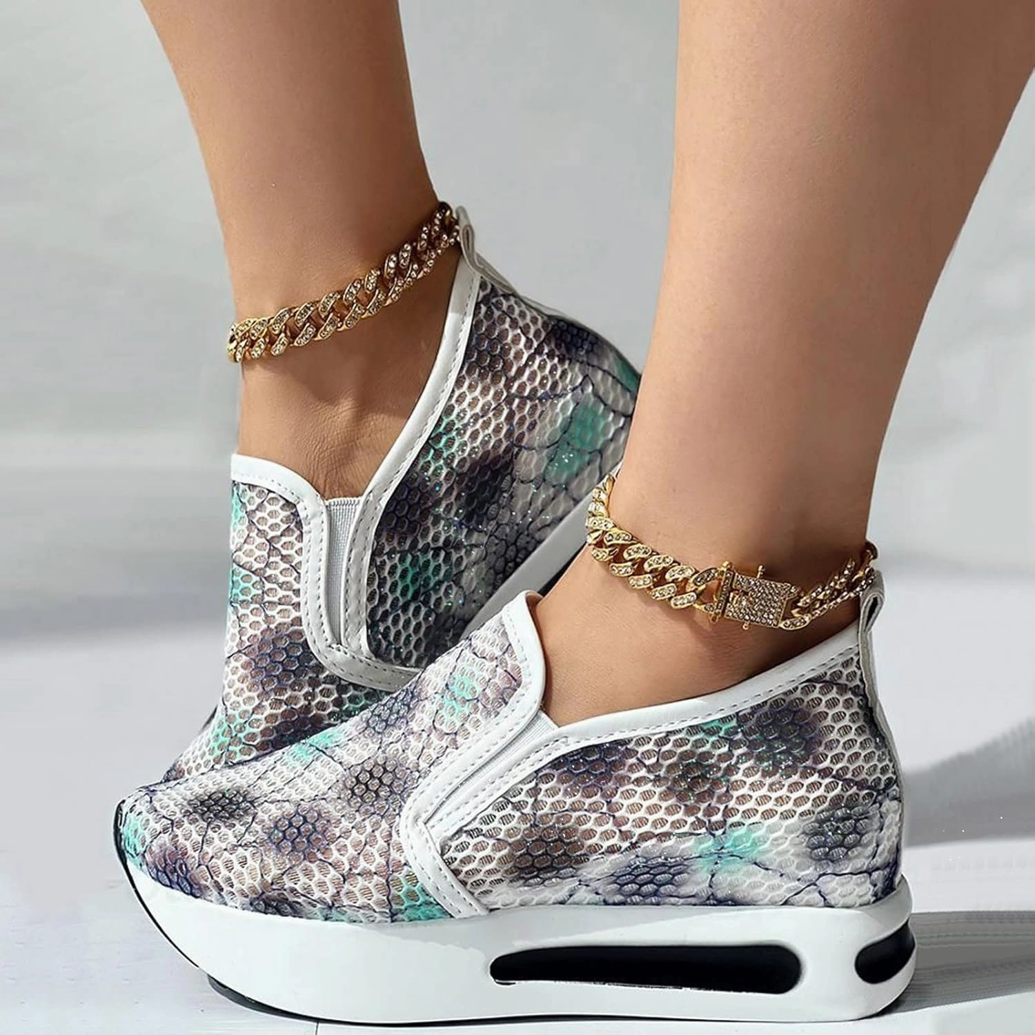 Platform Sneakers for Women Slip on Loafers Lace Embroidery Chunky Fashion Casual Tennis Shoes Lightweight Walking Shoes Comfortable Ladies Hidden Sneaker Breathable Orthopedic Wedge Bs 800 Badminton Shoes