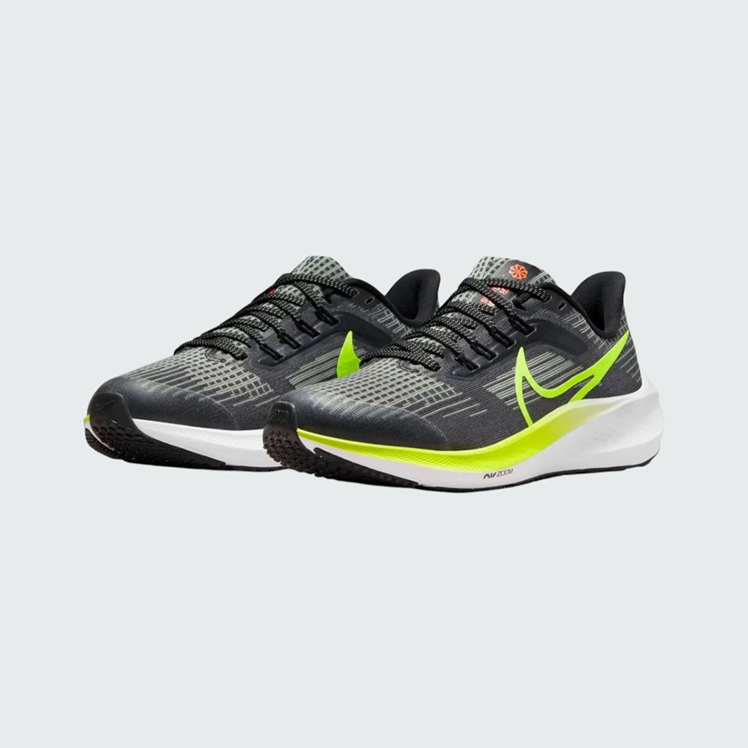 Nike Air Jordan Retro Shoes Nike Air Zoom Pegasus 39 Juniors Black Running Trainers DM4015 002