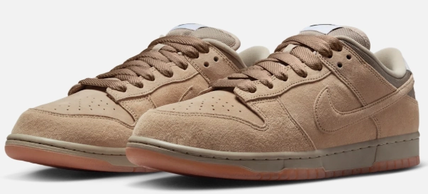 Nike Shoes Tracker Nike SB - Dunk Low Pro B Shoes | Parachute Gum