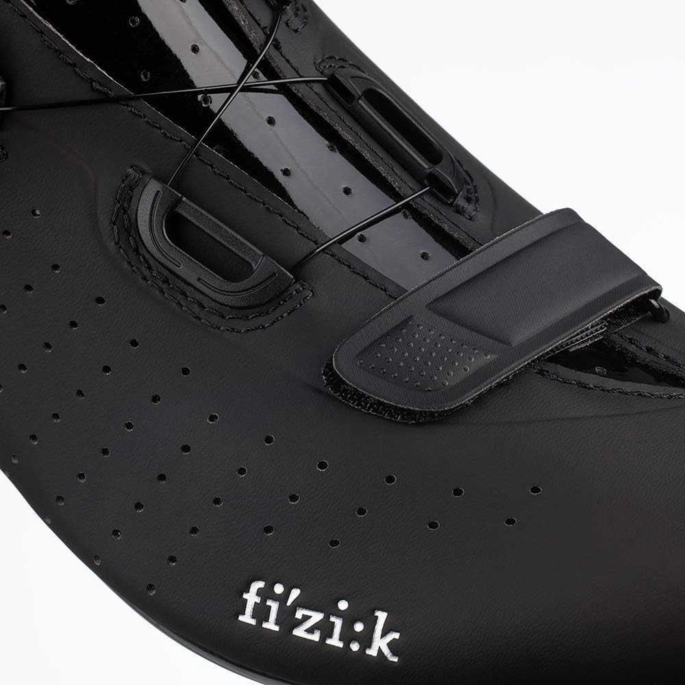 Wear Socks With Shoes Fizik Unisex-Adult Tempo Overcurve R5 Cycling Shoe