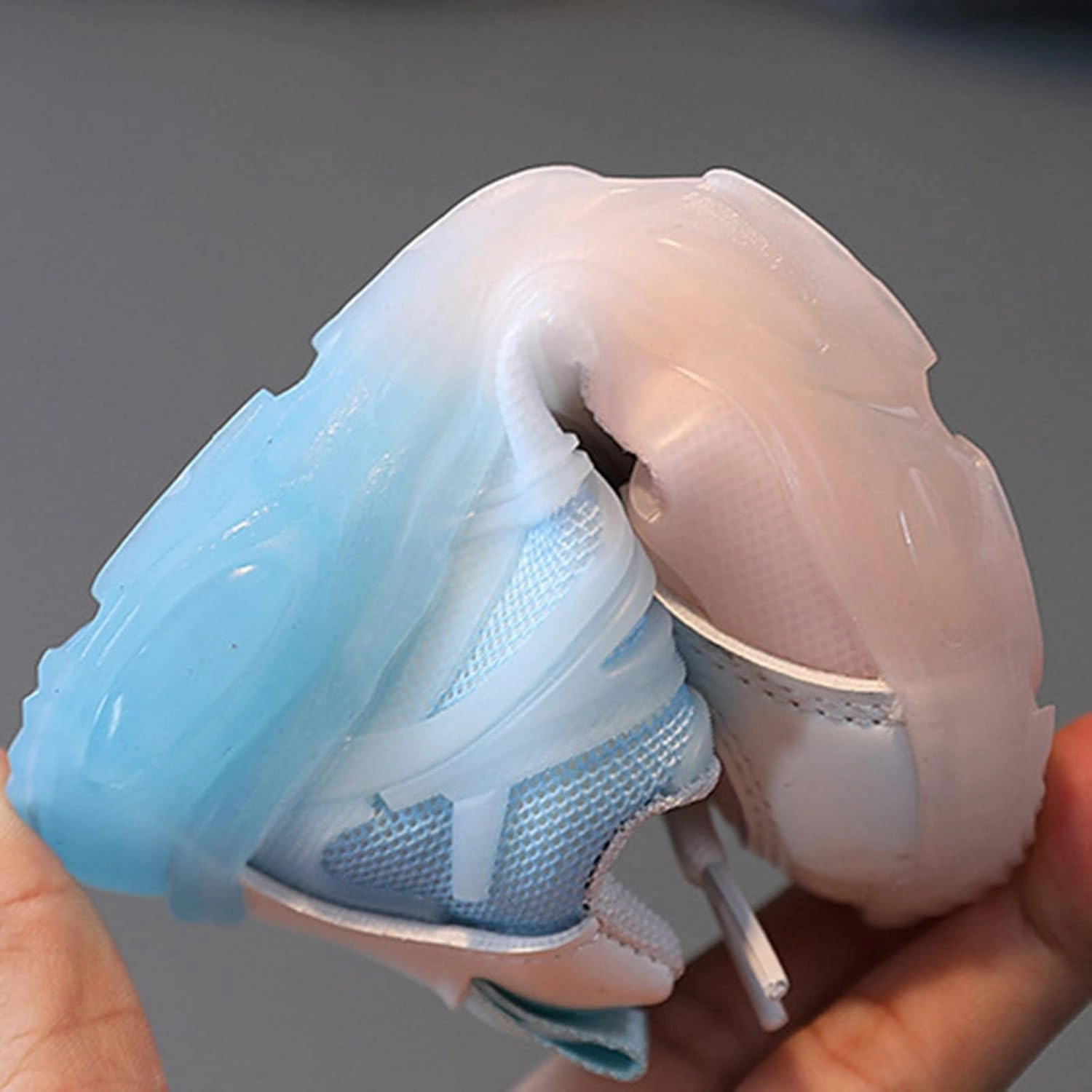 Toddler Boys Girls Light Up Shoes Infant Lightweight Mesh Walking Shoes Children Fashion Sneaker Kids Tennis Shoes Soccer Vs Football Cleats