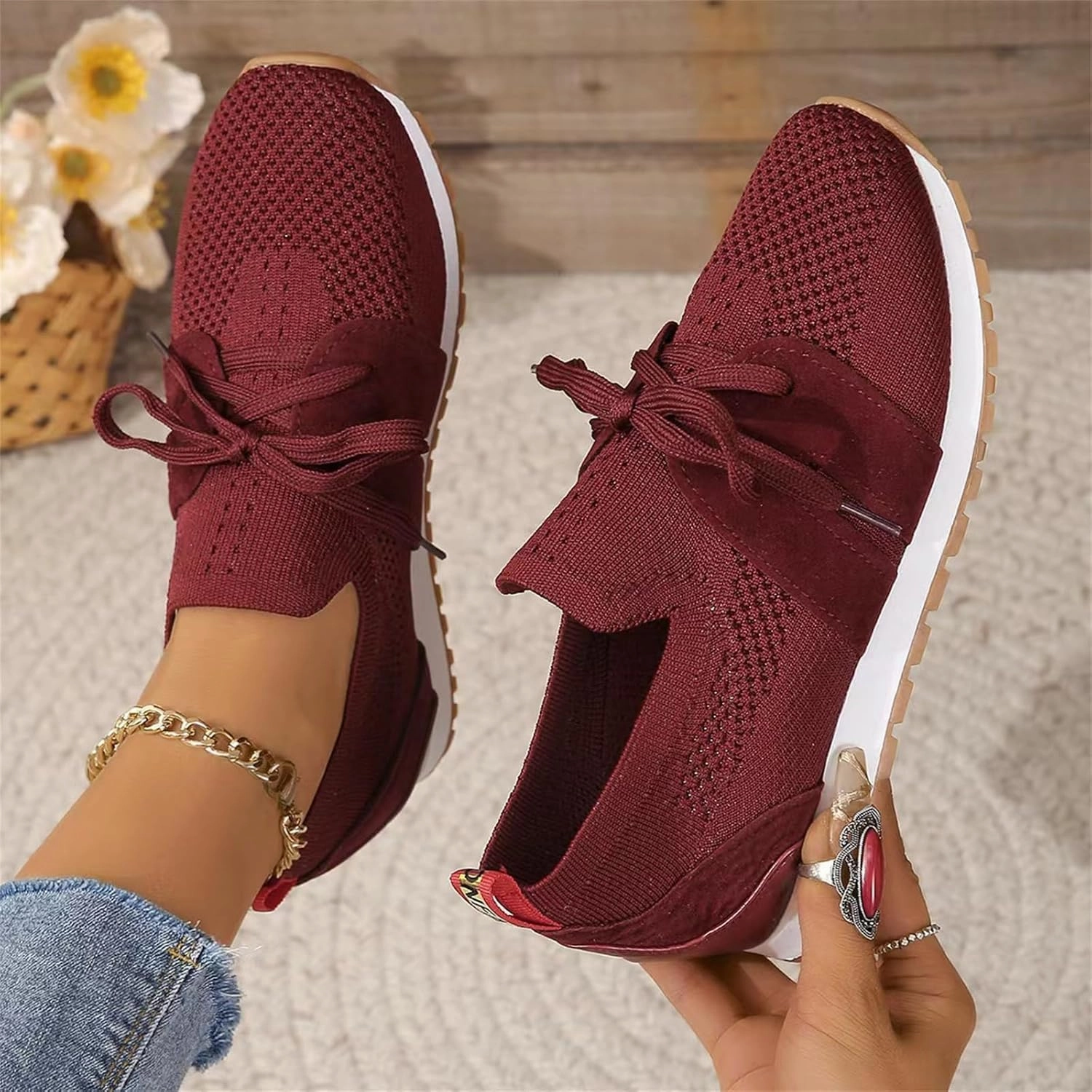 Slip On Arch Fit Slip On Sneakers Women Arch Support Running Shoes Non Slip Walking Shoes Lightweight Fashion Gym Workout Tennis Shoes