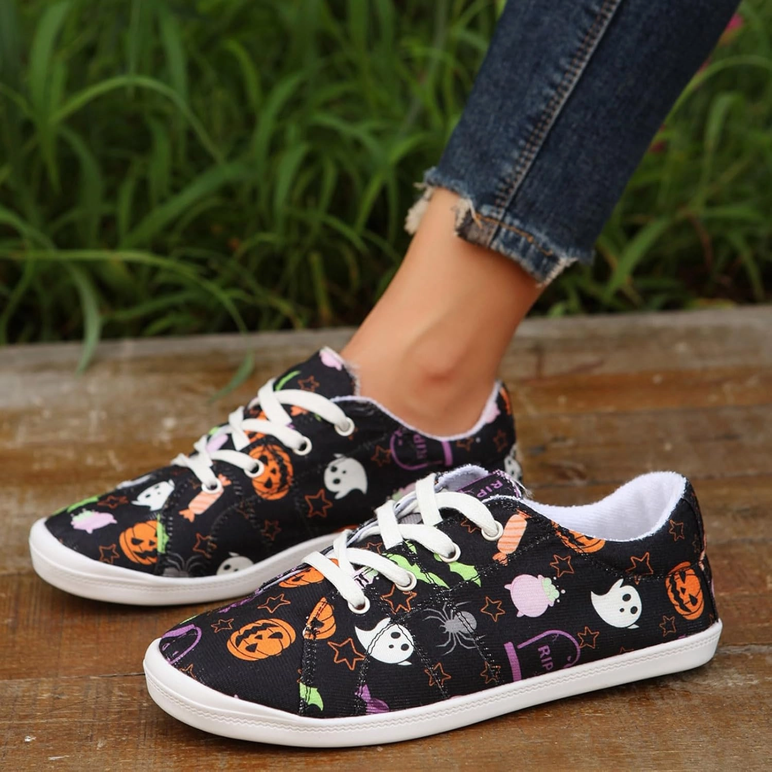 Badminton Racket Bag With Compartment Halloween Shoes for Women, Comfort Low Top Canvas Slip On Sneakers Classic Casual Walking Shoes Comfotable Boat Casual Shoes with Arth Support Fashion Pumpkin Print Canvas Sneakers