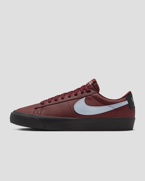 Nike Shoe Zoom Nike SB Zoom Blazer Low Pro GT Shoe - Dark Team Red/Armory Blue