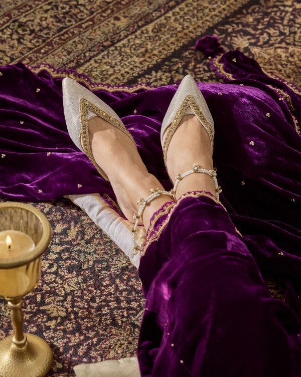 Closed Toe Mules Cha-Ching! : Mules