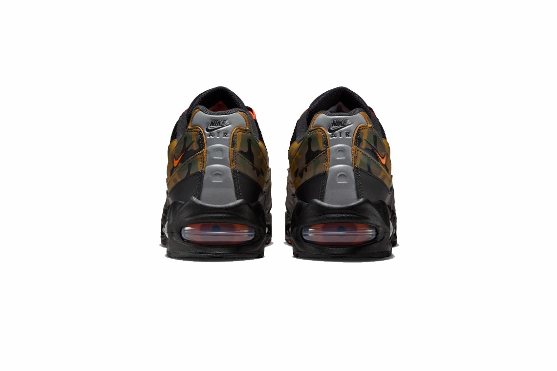 Nike Air Max 95 : Black / Safety Orange - Metallic Silver (9/12) Mom Nike Shoes
