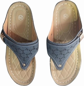 Women's Summer New Clip-toe Beach Sandals Flower Hollow-out Wedges Fashion Casual Slippers Comfort Sandal 2025 Shiny Flip Flops