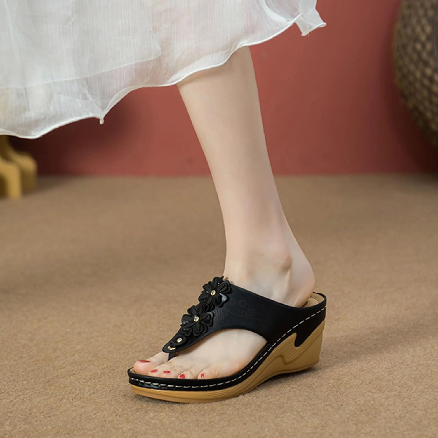 Women's Summer Casual Sandals Flower Decoration Wedge Heel Clip Toe Arch Support Flip Flops Comfortable Beach Sandal Flip Flops 90s