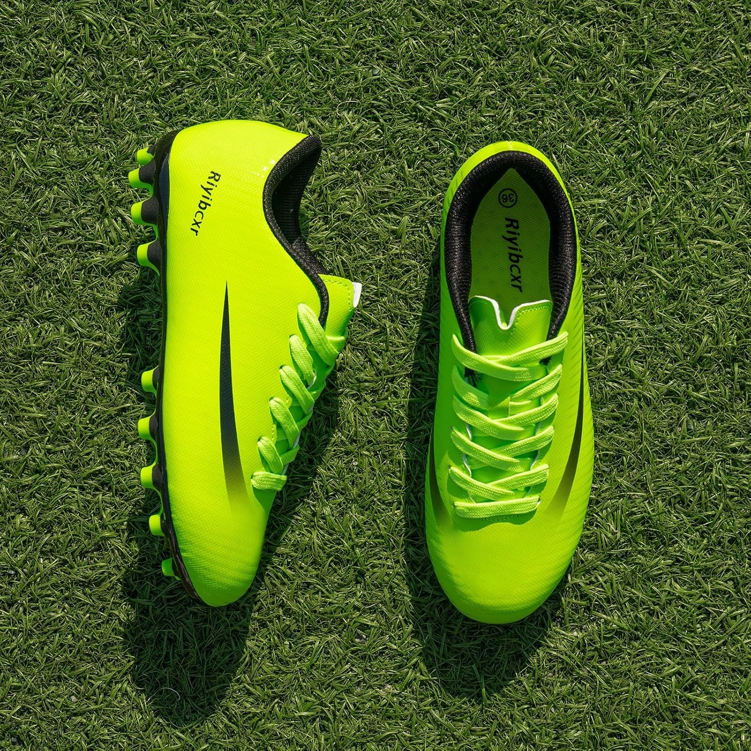 Women Soccer Cleats Lace-Up Turf Football Shoes Indoor Outdoor Low-Top Fustal Soccer Training Best Soccer Cleats For Wingers